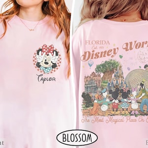 Custom Disneyworld Mickey And Friends Shirts, Custom Name Disney Family Shirts, Magic Kingdom shirt, Disney trip shirt, Family Vacation tee. afbeelding 5