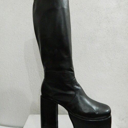 7 inch platform boots