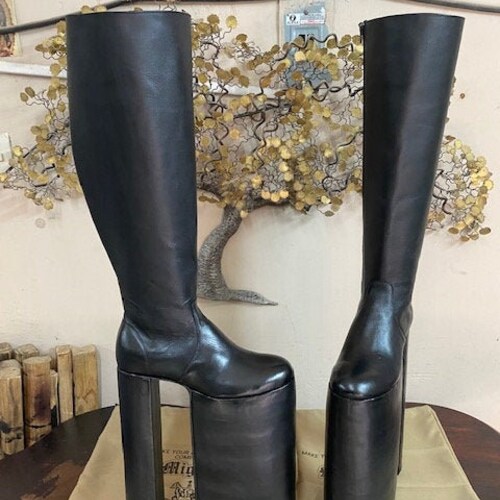 1970's platform boots