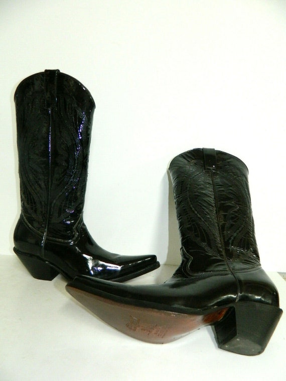 men's cowboy boots with 2 inch heel