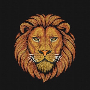 Op de afbeelding: Geborduurde leeuwenkop met een gedetailleerde manen in tinten oranje en goud, tegen een zwarte achtergrond. De leeuwenkop heeft gele ogen, een roze neus en witte snorharen, wat een koninklijk en majestueus ontwerp laat zien.