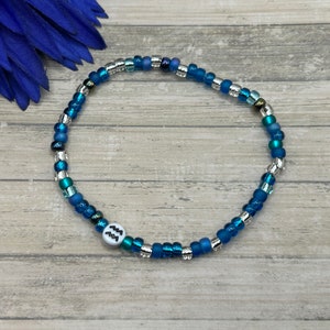 Aquarius zodiac bracelet, blue seed beads, stretch bracelet, handmade, new