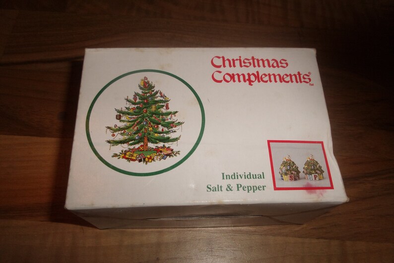 vintage spode chirstmas tree green figural salt pepper shakers mib