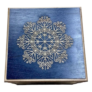 Caixa de quebra-cabeça de Natal personalizada - Contém cartões de presente e dinheiro - Adicione um nome e uma mensagem gravados a laser - Caixa de quebra-cabeça de madeira Snow Flake