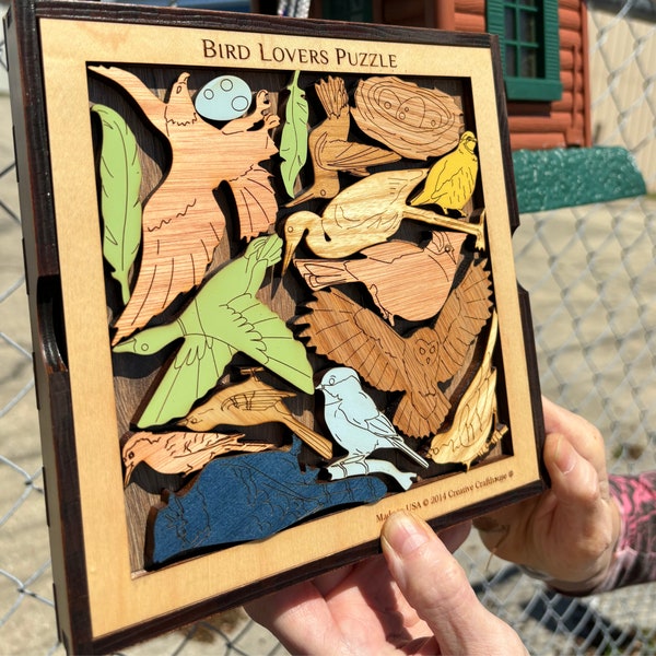 Bird Lovers Puzzle, Personalize with a Laser Engraved Name, 16 Piece Wood Brain Teaser