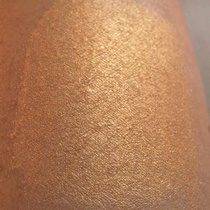 Copper Highlighter Psychic Armor Peachy Bronze with Metallic Gold Shimmer Loose Bronzer Num. H08 Halloween 2017 The Seance Vegan image 9