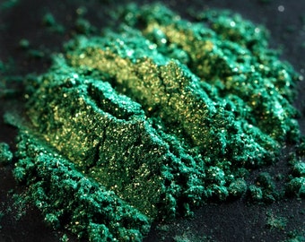 Shamrock Green Eye Shadow Num. 59 Oxalis – Rich Emerald Green with Gold Shimmer & Glitter, Loose Mineral Eyeshadow Pigment - Vegan