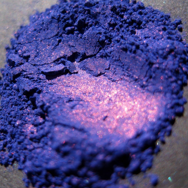 Cobalt Blue Eye Shadow "Hearts In Ice" - Ultramarine Blue Violet With Intense Red Shimmer Loose Mineral Pigment Eyeshadow Num. 146 - Vegan