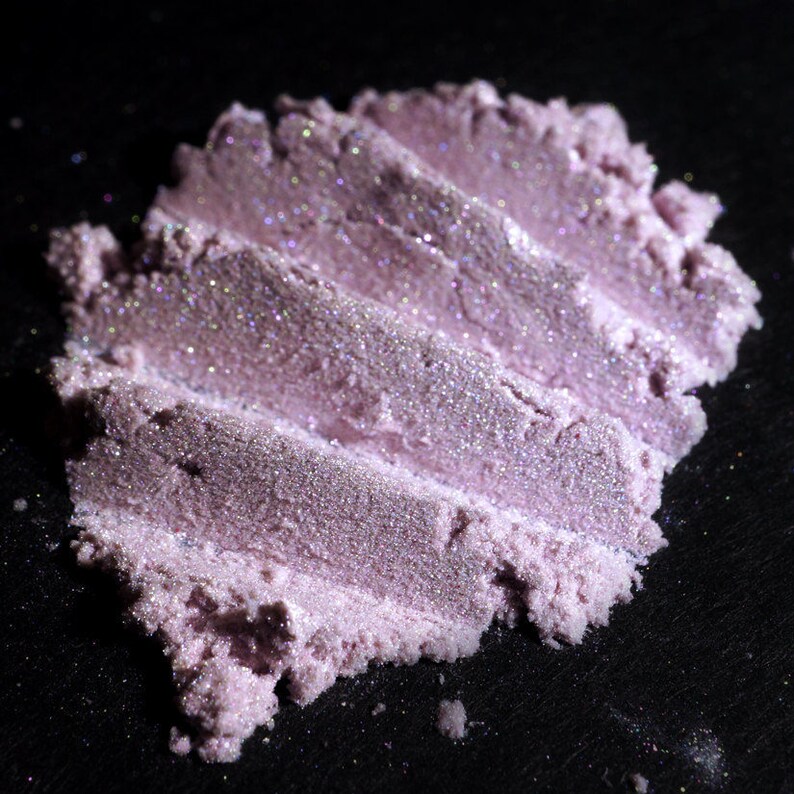 Lavender Pink Highlighter The Enchanted Lady Icy Pink Colorshifting Iridescent Opalescent Shimmer Loose Highlight Num. H01 Vegan image 3