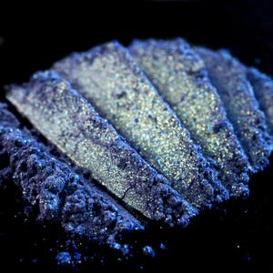 Duochrome Eye Shadow &quot;Here Be Monsters&quot; – Blue Violet & Green-Gold Shimmer Loose Mineral Eyeshadow Num. 201 – Mermaid Collection - Vegan