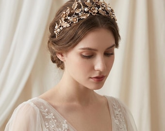 Gold Floral Bridal Tiara, Pearl Wedding Headpiece, Elegant Hair Accessory