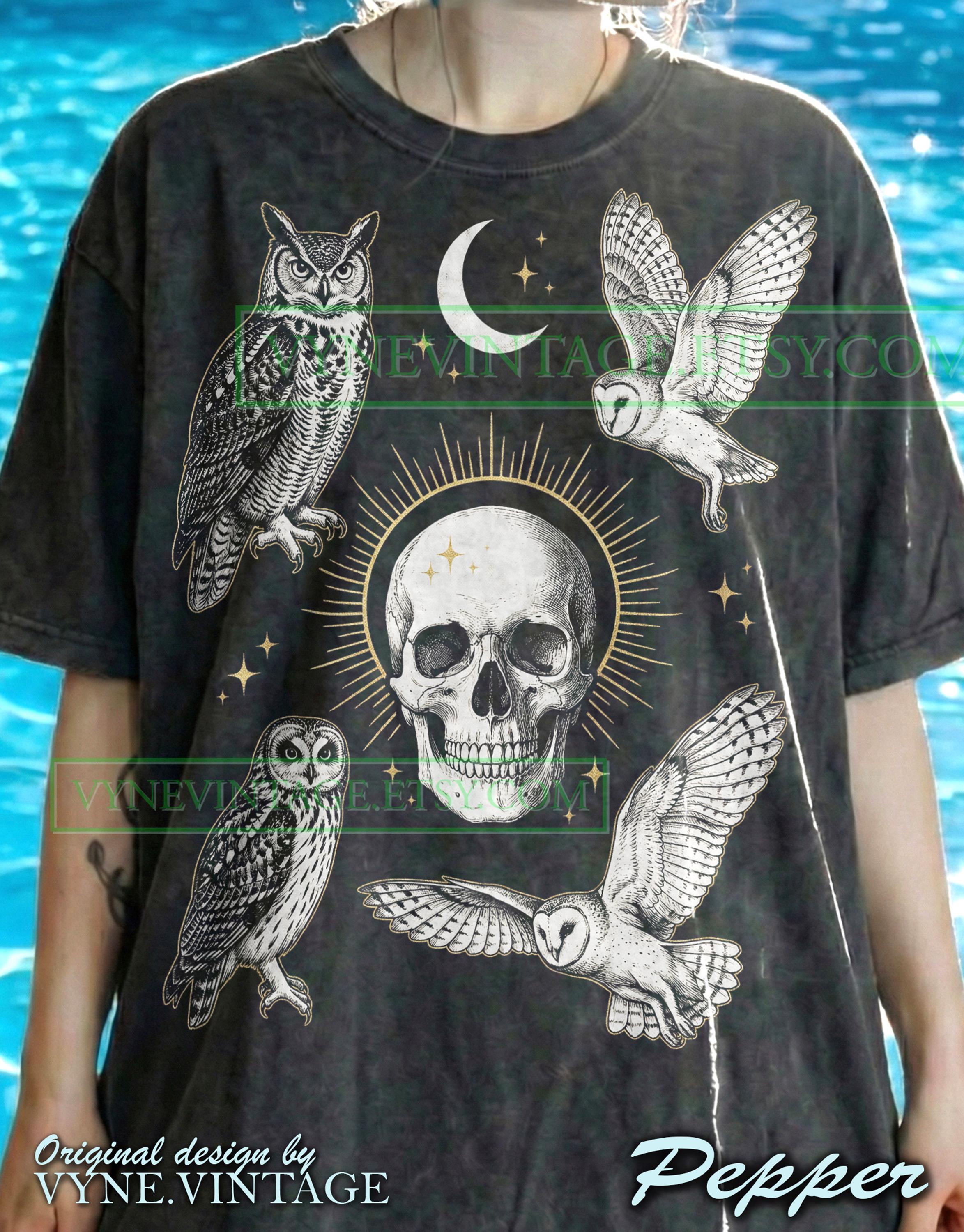 Vintage Skull Owl Comfort Colors® Tshirt, 90S Graphic Tees, Dark Academia Goth Sweater, Retro Mo