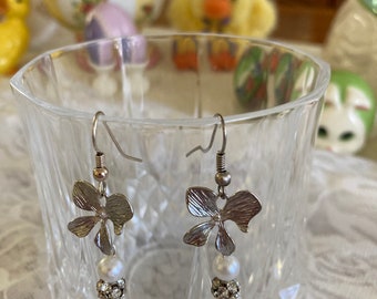 Dogwood Flower Earrings: Silver, Pearl & Rhinestone Spring Jewelry