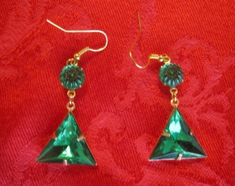Emerald Green Lucite Earrings: Geometric Crystal Dangle Earrings