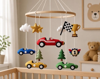 Móvil para cuna con diseño de coche de carreras, móvil vintage para cuna con diseño de coche de carreras, decoración para habitación infantil con temática de automovilismo, móvil para cuna con diseño de pista de carreras, regalo para la habitación de un niño