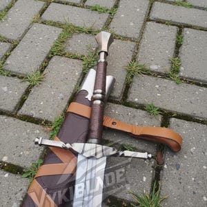 Espada artesanal de Witcher: Réplica de Geralt de Rivia, aço 5160.