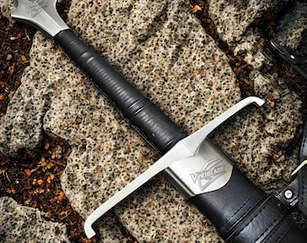 Hand-Forged English Longsword: High Carbon Steel Medieval Replica