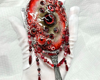 Handmade Gothic Horror Eyeball Hand Mirror, Creepy Cute Resin Vanity Mirror, Weirdcore Red Eye Decor, Spooky Collectible Gift