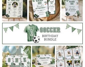 Puede incluir: Un paquete de cumpleaños con temática de fútbol con invitaciones, carteles de bienvenida y tarjetas de hitos. El diseño presenta un balón de fútbol, una camiseta y el texto "Soccer Birthday Bundle". Incluye un letrero con el texto "Lincoln's First Year".