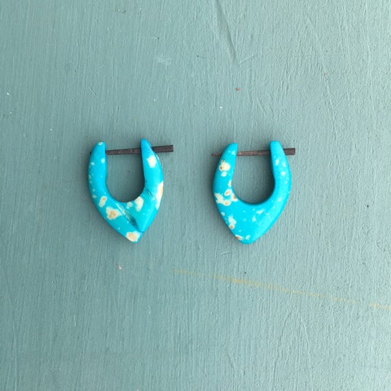 Carved Turquoise and Wood 12/14 Gauge Plug Earrin… - image 3