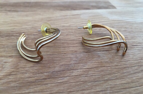 Gold Vintage Wave Hoops - image 4