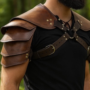 フェイクレザーショルダーアーマー：調整可能なコスチュームポールドロン