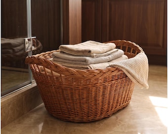 Wicker Towel Basket, Large Bathroom Storage Basket, Handwoven Willow Basket for Clothes, Rustic Spa Decor