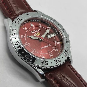 Vintage seiko red dial - Etsy 日本