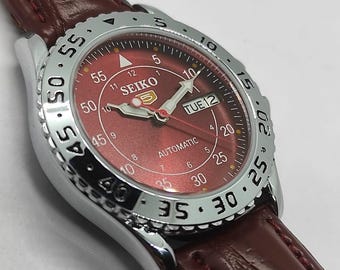 希少なヴィンテージ ORIS レッドダイヤル 機械式手巻き FHF