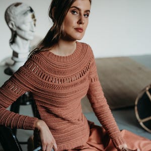 Crochet Sweater Pattern PDF: Mals Clay Round Yoke Design (English)