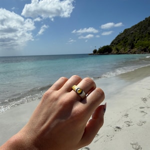 Anel de noivado/casamento com conchas do mar - joias feitas com conchas naturais