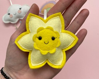 Felt daffodil Hanging Decoration. Easter decor, nursery decor, kids decor, Kawaii decor.