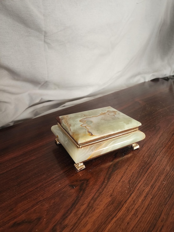 Vintage Green Onyx Stone Box, Mid Century Onyx Jewelry Box, Polished Marble Trinket Box, Natural Stone Decor, 1970s Desk or Vanity Box