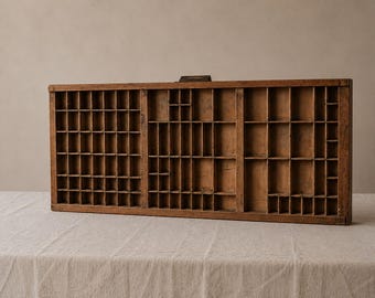Vassoio da tipografo antico in legno / Cassetto tipografico vintage / Espositore da parete rustico / Mensola da collezione /