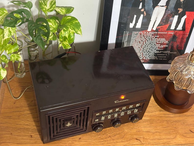 Vintage Bluetooth Radio - 1950s Emerson 641-B image 2