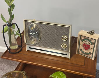 Radio reloj vintage Sears Silvertone con Bluetooth – (¡Reloj totalmente funcional!)