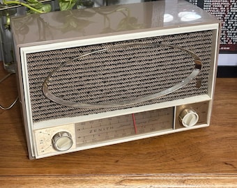 Radio Zenith C725 "Super Sapphire" vintage de los años 50 convertida a Bluetooth.