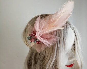 Romantic wedding headband with dusty rose flowers and feathers. Bohemian bridal accessory. Handmade ethereal wedding headpiece. Free ship.
