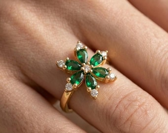 PANDORA, 14K Gold Flower Emerald Ring, Pear Cut Green Gemstone, Mother's Day gift