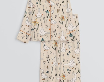 Goose Print Pajama Set – Cute Button-Up Women’s Sleepwear, Cozy Farm Animal Lounge Pajamas