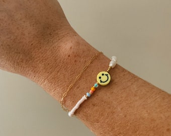 Cute Beaded Bracelets, Smiley Bracelets, Smiley Face Bracelet, Seed Bead Bracelets, Friendship Bracelet,Everyday Bracelet,Tiny Bead Bracelet