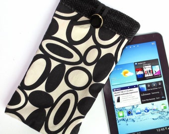 Elegant Black and White Tablet Sleeve with Black Fleece Lining, fits iPad Mini, 7 inch Kindle, Nook Color, LG Pad, more