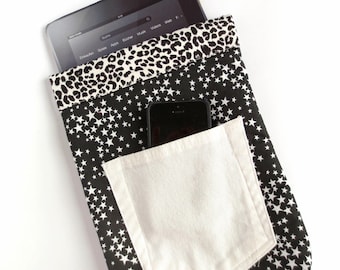 Black and White Star-Spangled Tablet Sleeve with Animal Print Lining for Full-size iPad, Kindle Fire HDX, Large Tablets