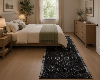 Tappeto passatoia in lana bianco e nero, lavorato a mano con tecnica tufting - Moderno tappeto tribale stile Soho.