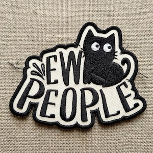 Funny Antisocial Black Cat Patch - "Ew People" Embroidery - Sarcastic Cat Badge for Denim Jackets and Bags - Iron-On