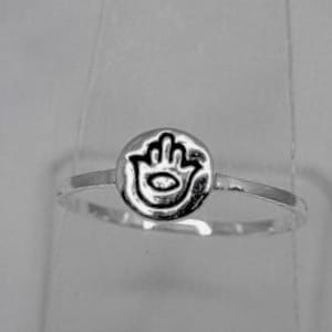 Hanukkah gift, Hamsa hand ring, sterling silver Hand of Fatima, evil eye protection, Kabbalah jewelry yoga, judaica, minimalist jewelry