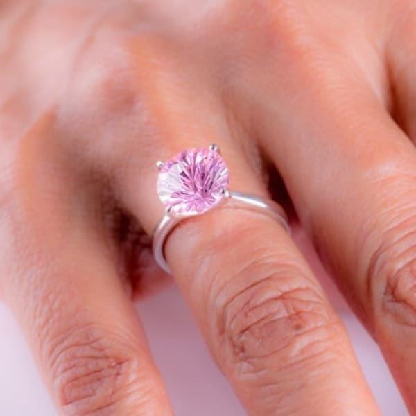 Bague en cristal rose, bague solitaire rose à facettes en argent sterling, cadeau de fête des mères pour elle