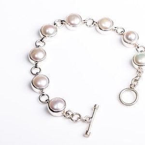 Pulsera de perlas de plata de ley: joyería nupcial con eslabones de agua dulce