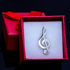 Treble clef Necklace, Music gift. Sterling silver pendant, music note jewelry image 7