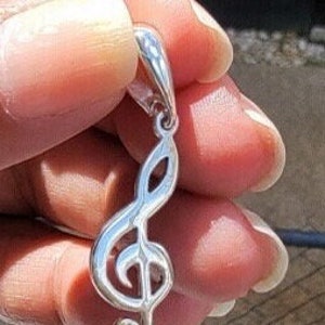 Treble clef Necklace, Music gift. Sterling silver pendant, music note jewelry image 2